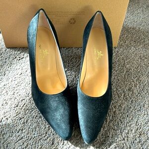 New Tanino Crisci  Black Sued Leather Hand Made Shoes  US size 8, Made in Italy